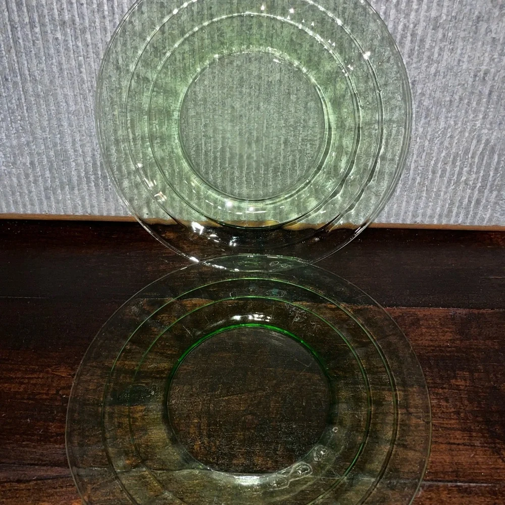 2 Vintage Anchor Hocking Dining Vaseline Optic Green Uranium 8